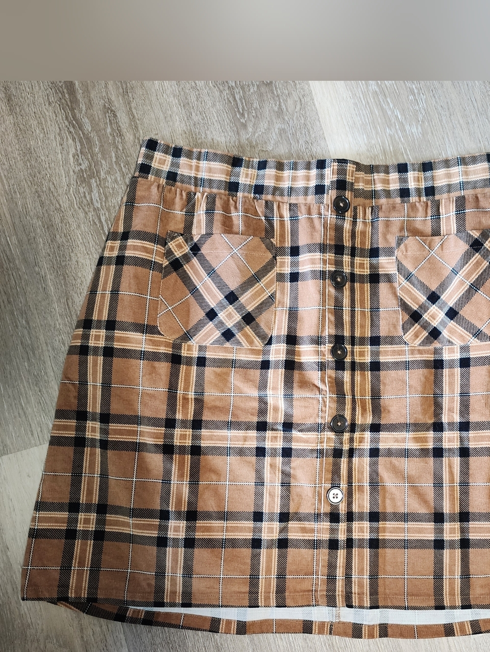 NWT Torrid Tan & Black Plaid Button-Front Mini Skirt Size 1 (1X) - Picture 2 of 8